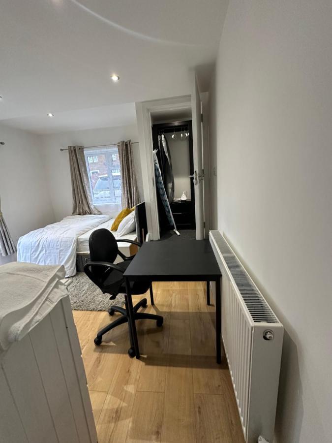 Keedonwood Road Bromley, Rooms With Free Wifi Eksteriør billede
